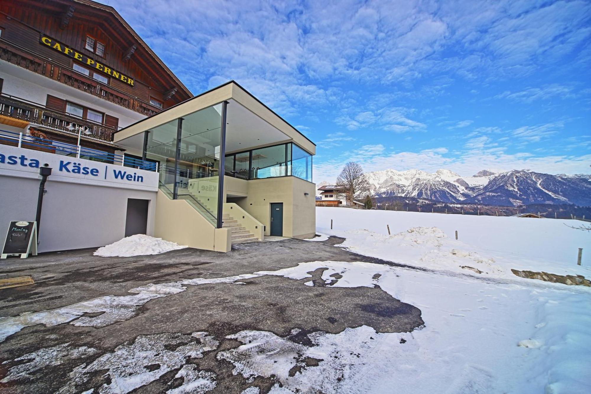 Hotel-Cafe Perner Шладмінг Екстер'єр фото